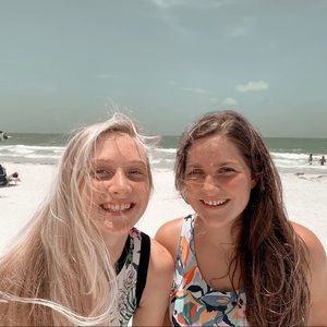 Meet your Posher, Selah